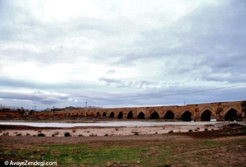  برادر کوچک سی و سه پل! 