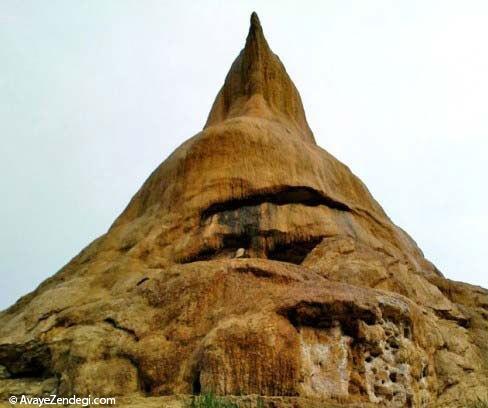  چشمه کانی گراوان در شهرستان سردشت 