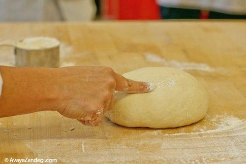 چگونه با تست انگشت خمیر نان را امتحان کنیم