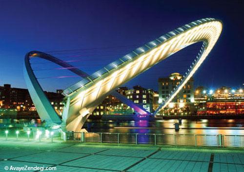 معماری جالب پل گیتزهد در لندن